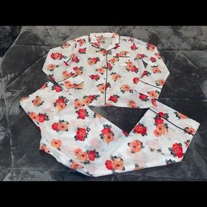 Victoria’s Secret Size S Regular Pajamas